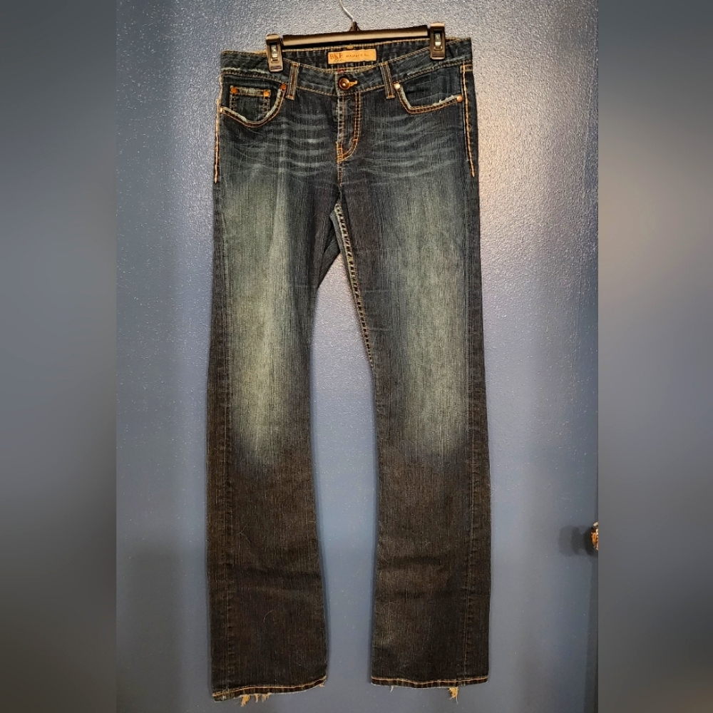 Late 2000s BKE Madison low rise bootcut jeans. Size 32, inseam 37.5"